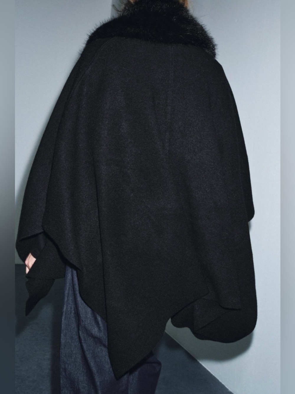 Zara Knit Fur Cape in Black, Sz Medium - Picture 7 of 16